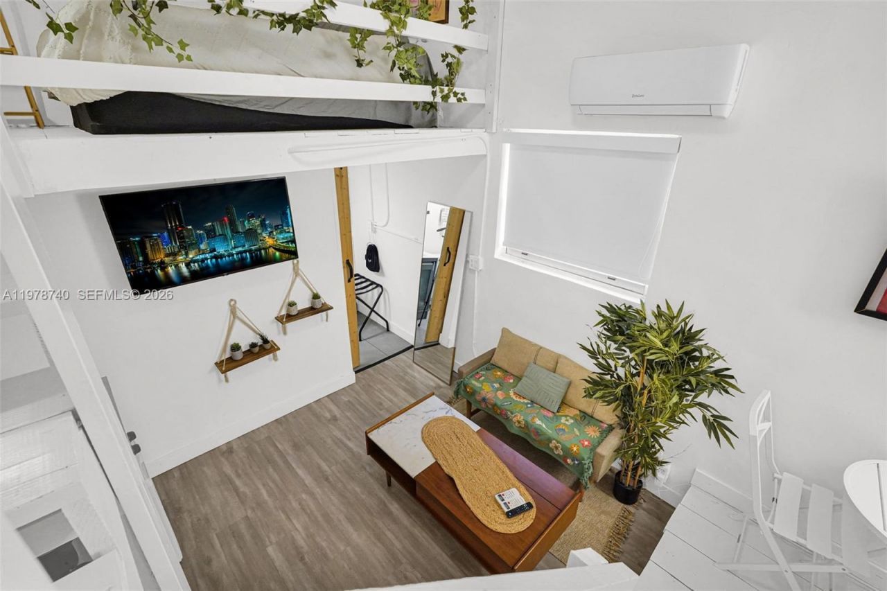 274 NW 43rd St, Unit n/a, Miami, FL 33127 Photo