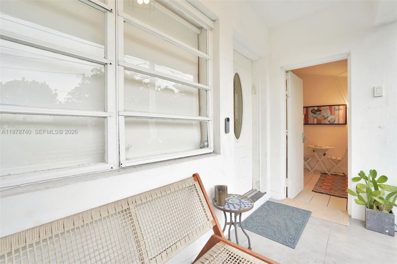 274 NW 43rd St, Unit n/a, Miami, FL 33127 Photo