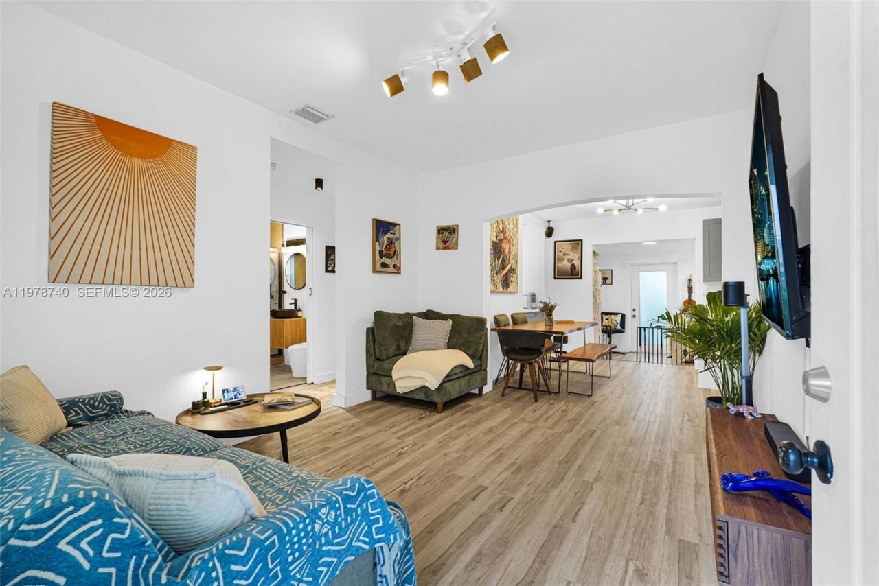 274 NW 43rd St, Unit n/a, Miami, FL 33127 Photo