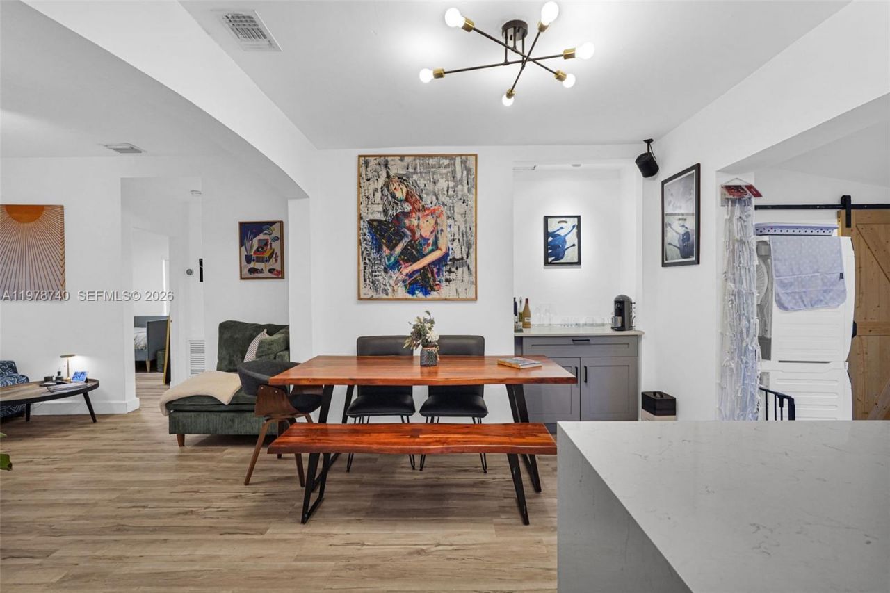 274 NW 43rd St, Unit n/a, Miami, FL 33127 Photo