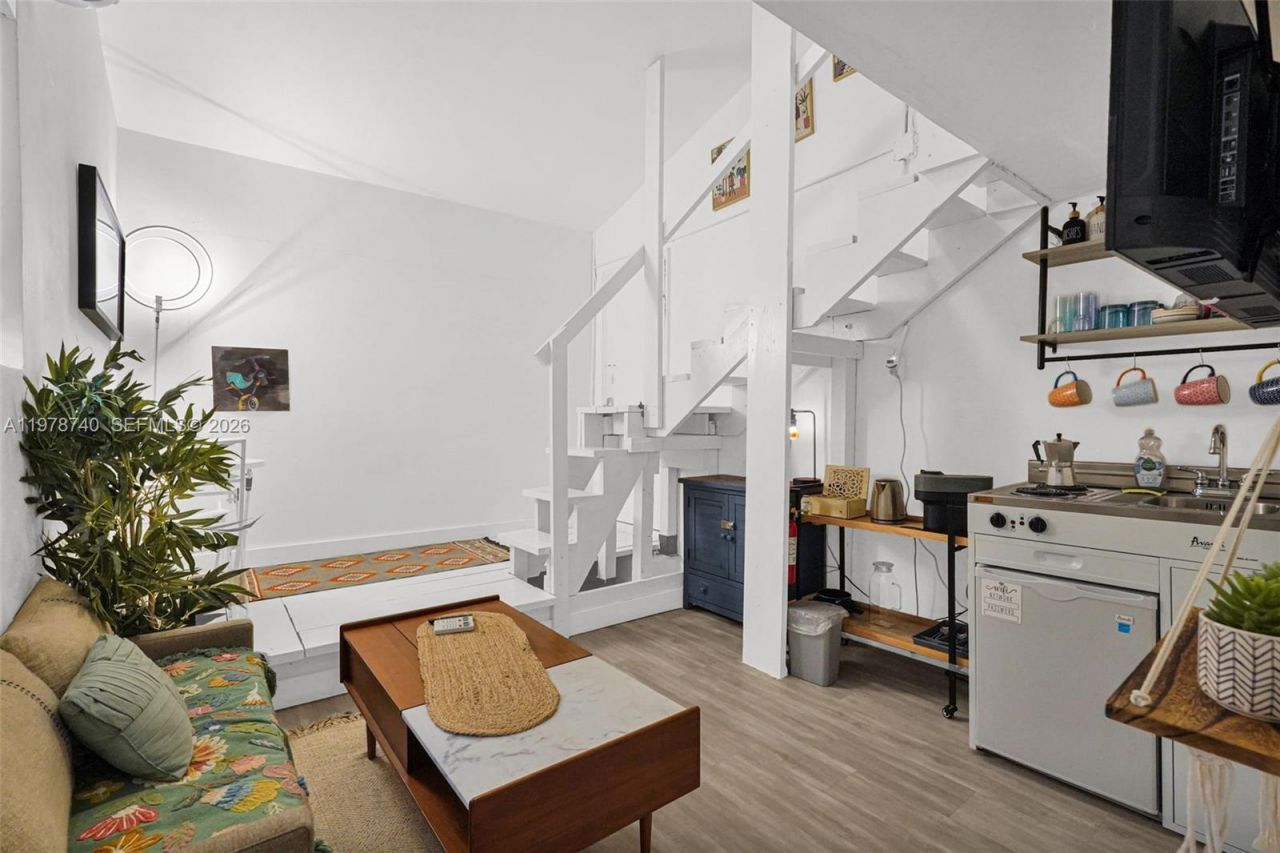 274 NW 43rd St, Unit n/a, Miami, FL 33127 Photo