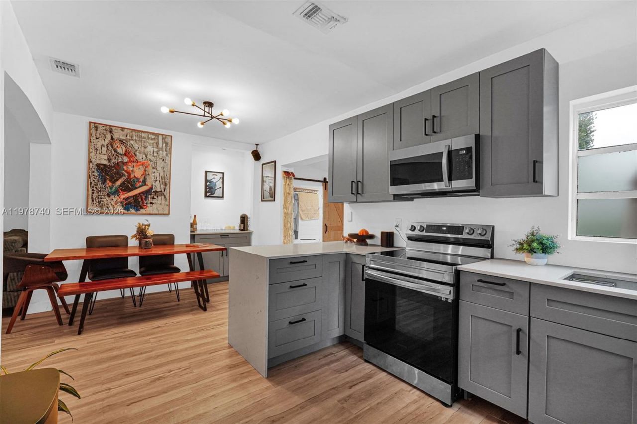 274 NW 43rd St, Unit n/a, Miami, FL 33127 Photo