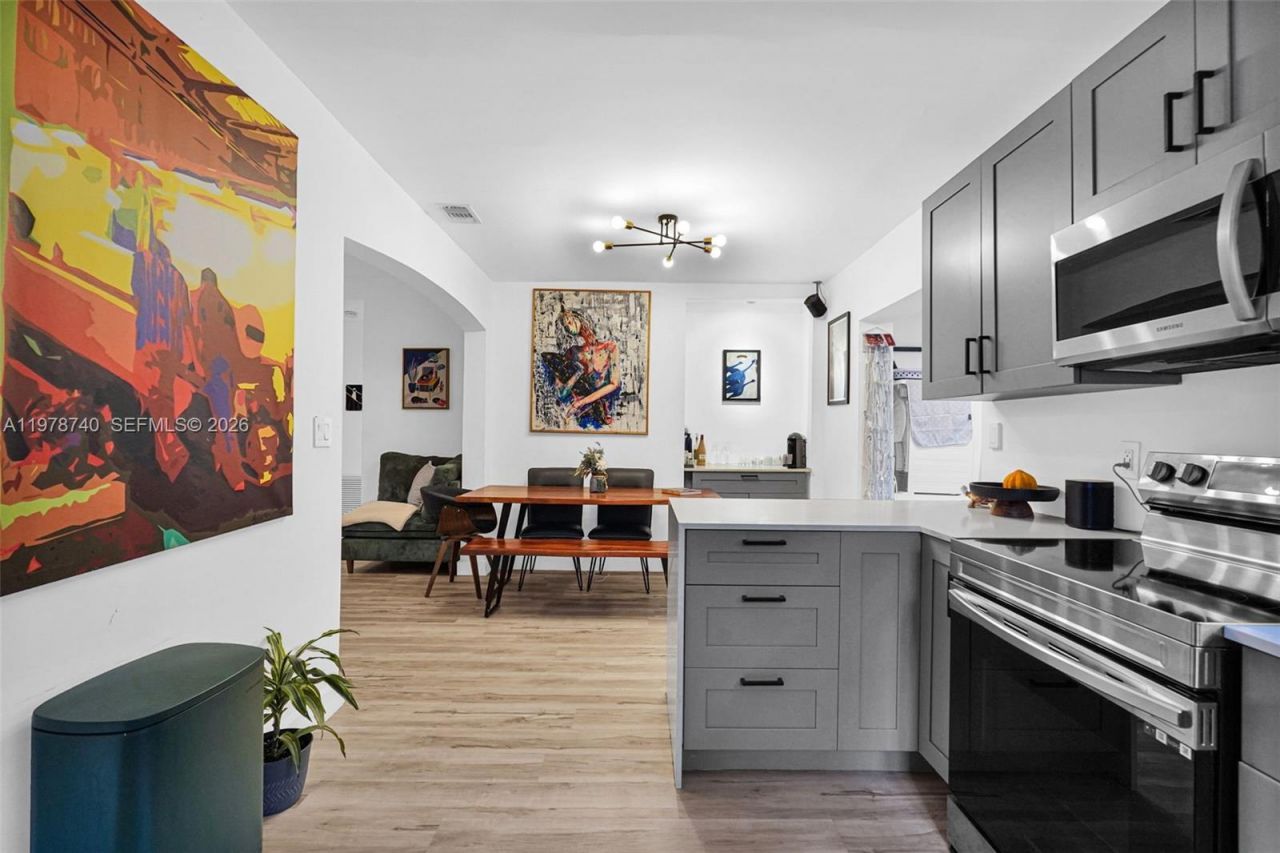 274 NW 43rd St, Unit n/a, Miami, FL 33127 Photo