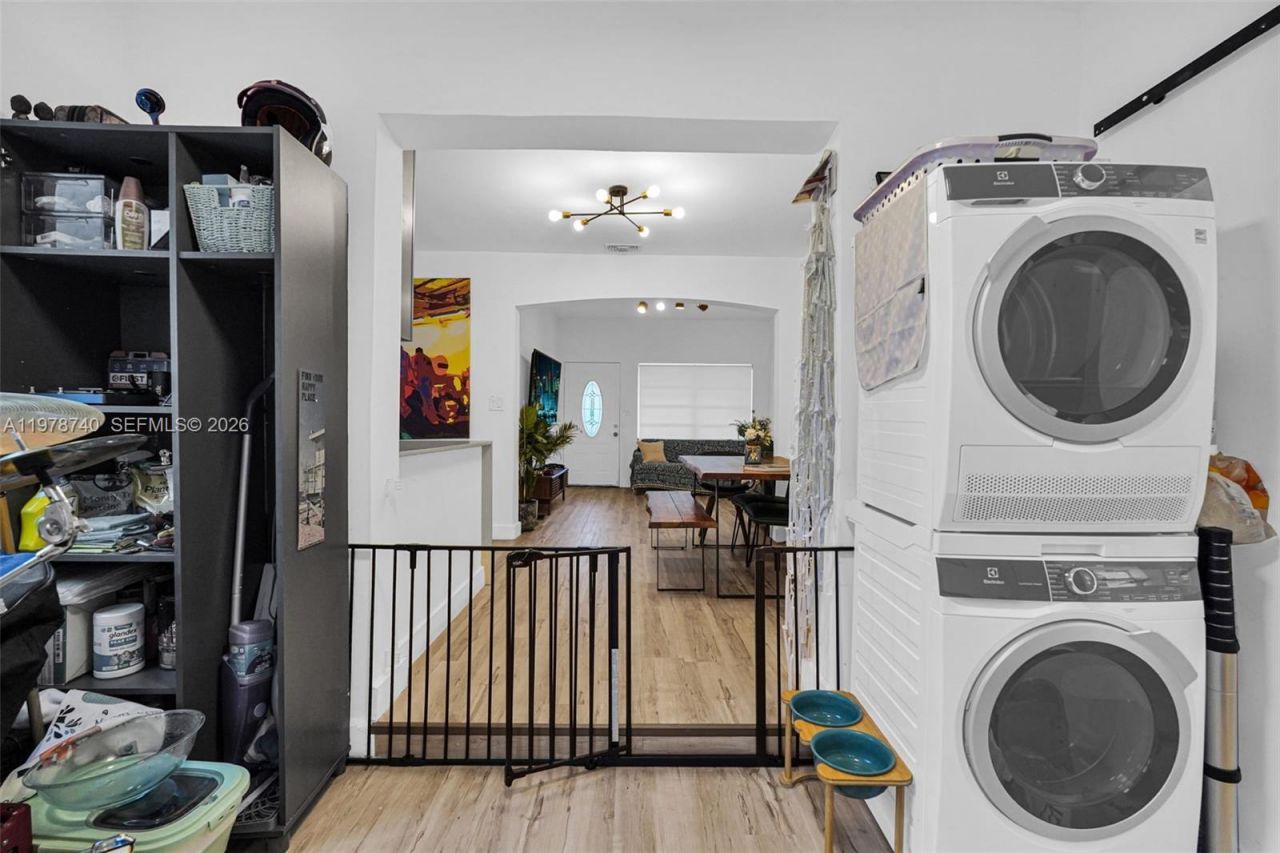 274 NW 43rd St, Unit n/a, Miami, FL 33127 Photo