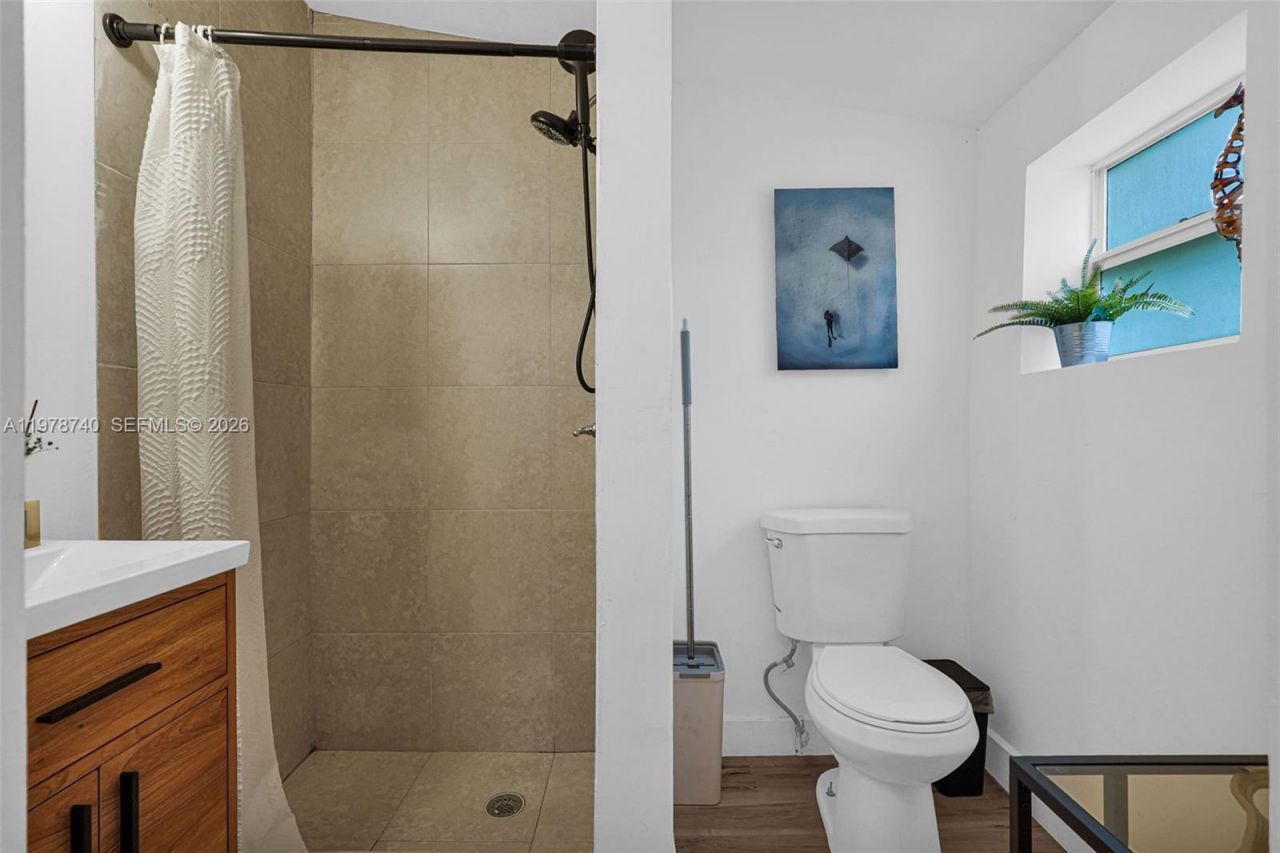 274 NW 43rd St, Unit n/a, Miami, FL 33127 Photo