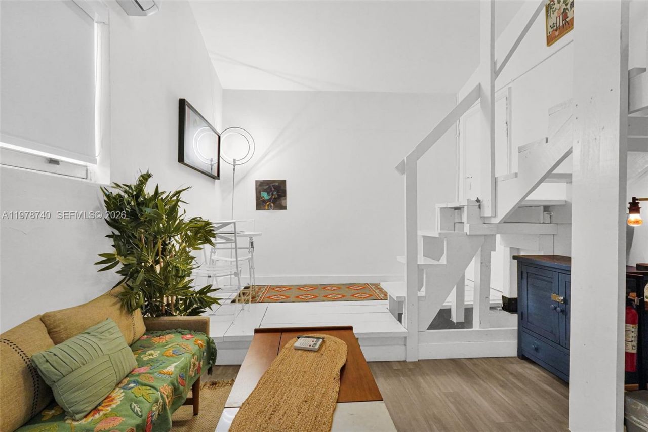 274 NW 43rd St, Unit n/a, Miami, FL 33127 Photo