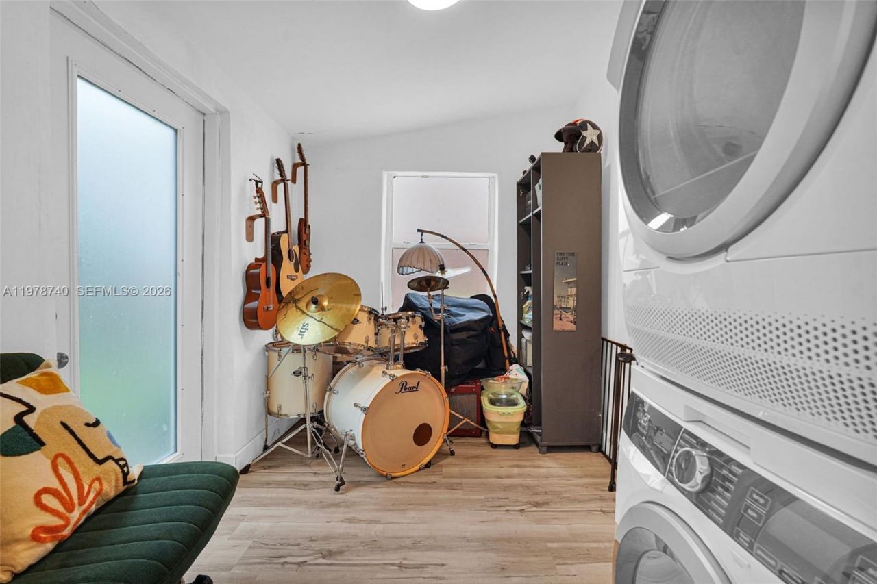 274 NW 43rd St, Unit n/a, Miami, FL 33127 Photo