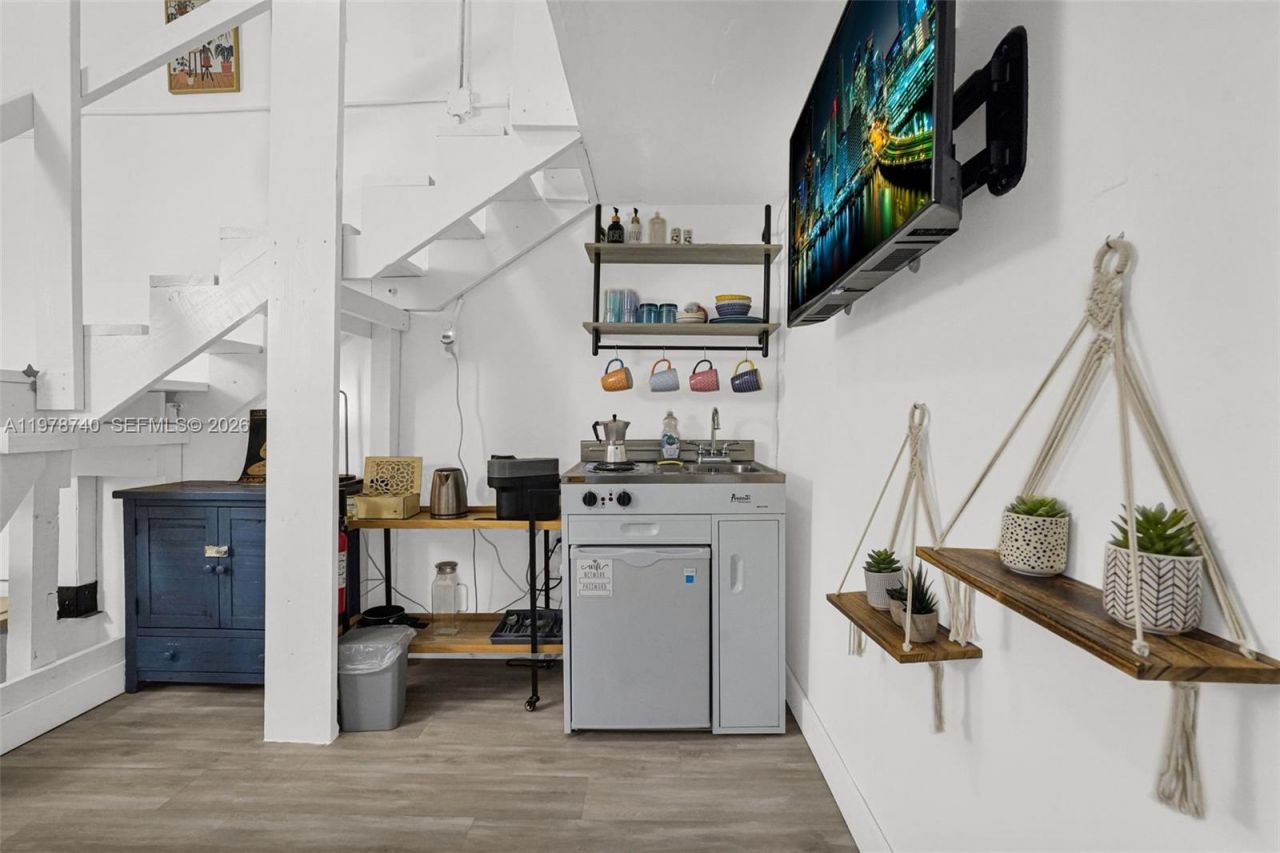 274 NW 43rd St, Unit n/a, Miami, FL 33127 Photo