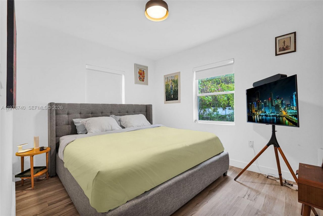 274 NW 43rd St, Unit n/a, Miami, FL 33127 Photo