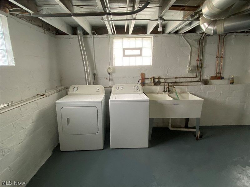 18627 Abby Avenue, Euclid, OH 44119 Photo 46