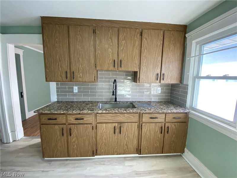 18627 Abby Avenue, Euclid, OH 44119 Photo 5