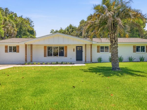 324 NW Leah Miller Drive, Fort Walton Beach, FL 32548