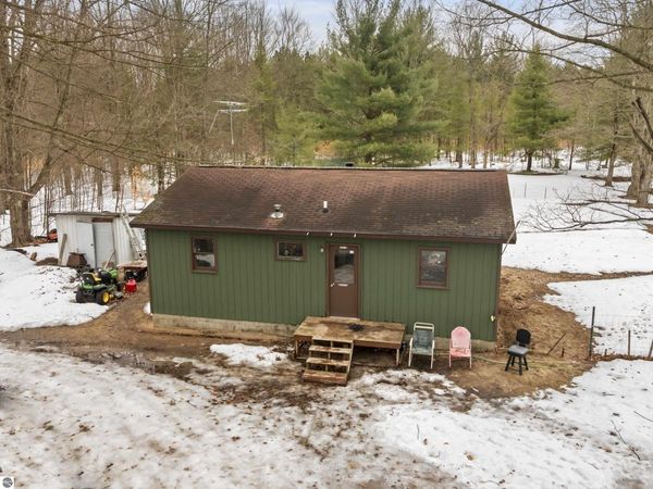 13544 Aylsworth Road, Beulah, MI 49617