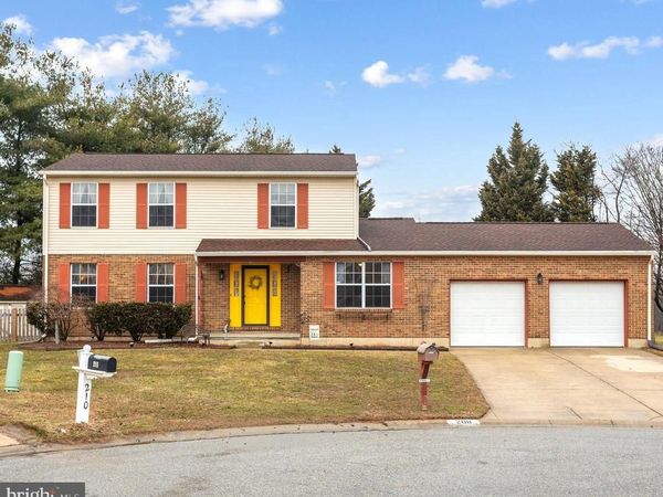 208 W HANSOME WAY, BEAR, DE 19701