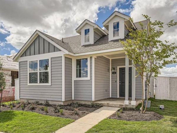 141 Bluestem DR, Elgin, TX 78621