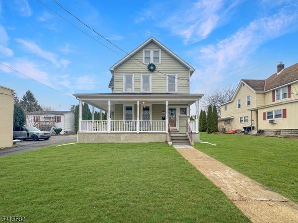 925 Lee Ave, Alpha, NJ 08865