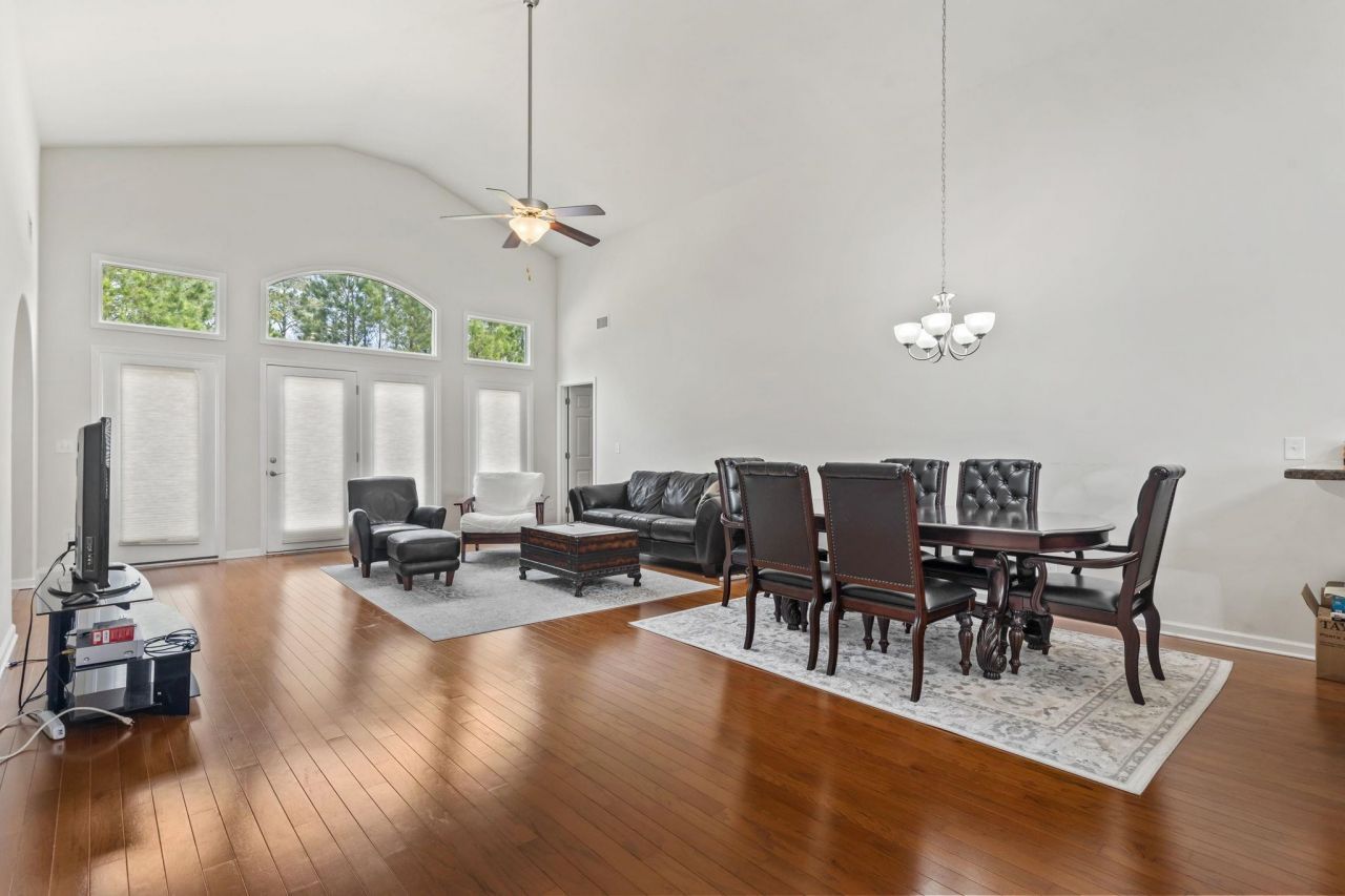 350 Southern Breezes Circle Photo 15