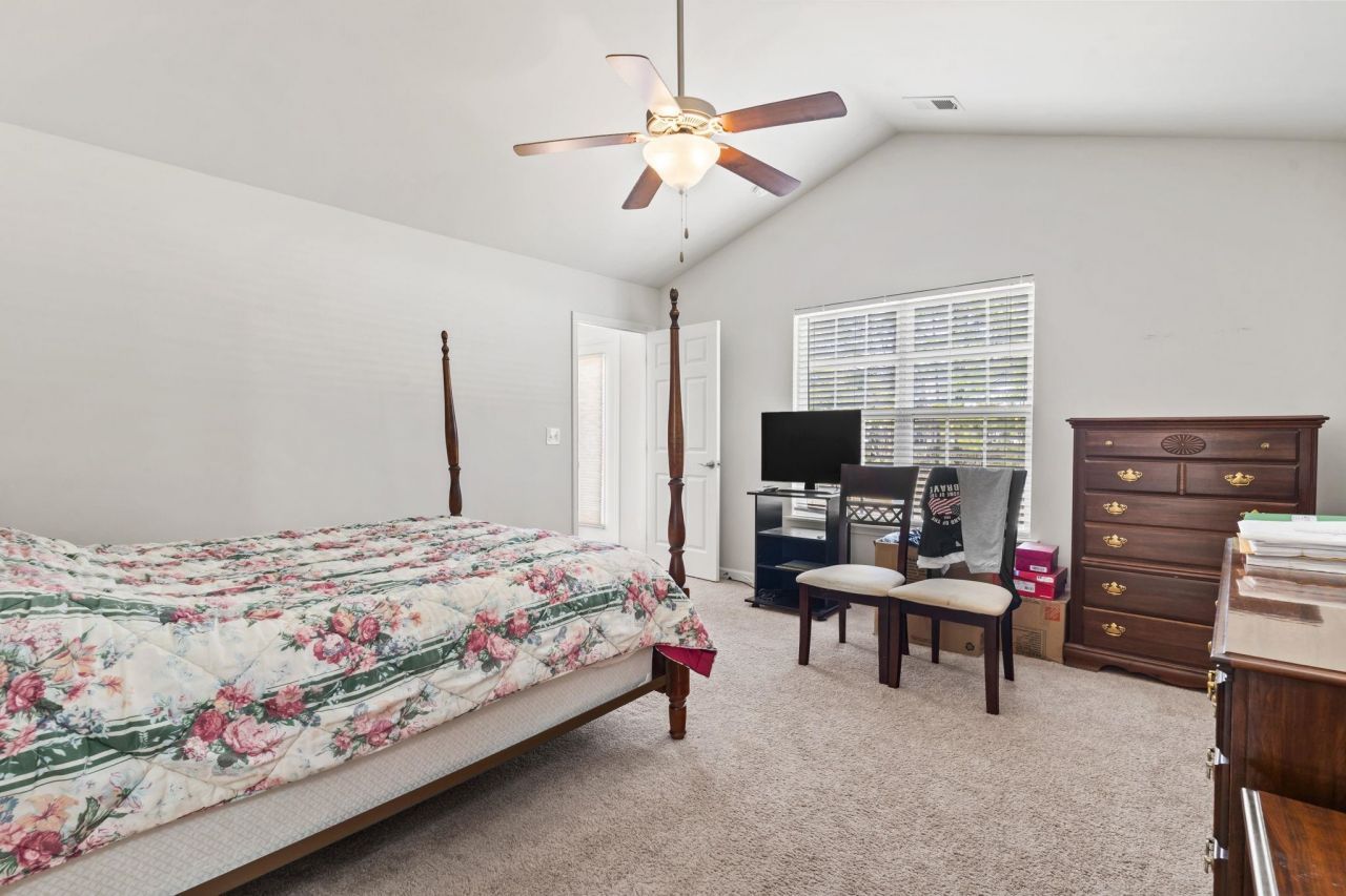 350 Southern Breezes Circle Photo 21