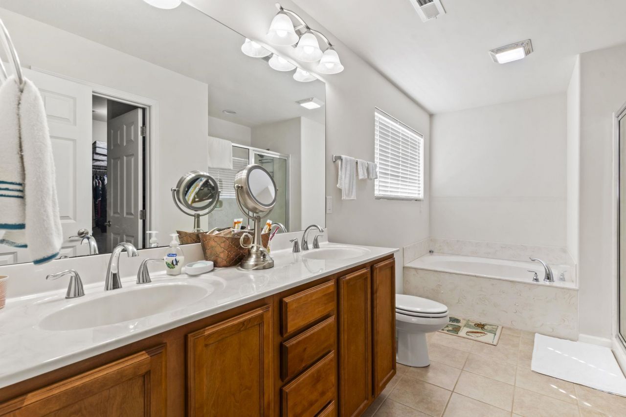 350 Southern Breezes Circle Photo 22