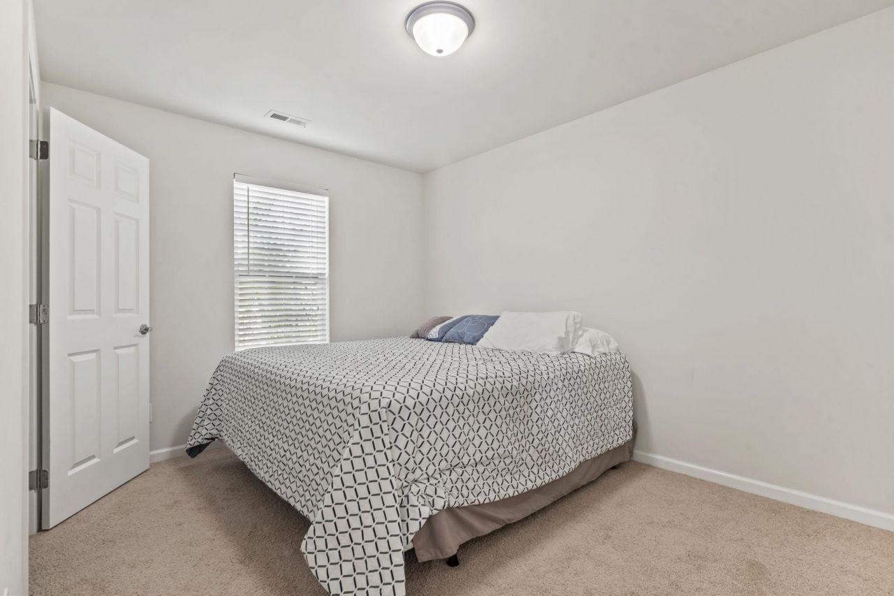 350 Southern Breezes Circle Photo 28