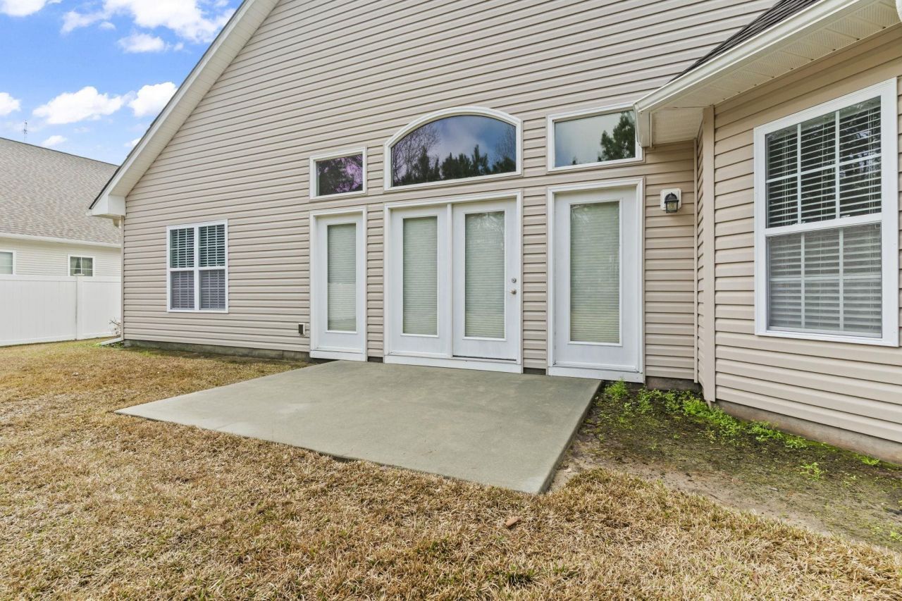 350 Southern Breezes Circle Photo 30