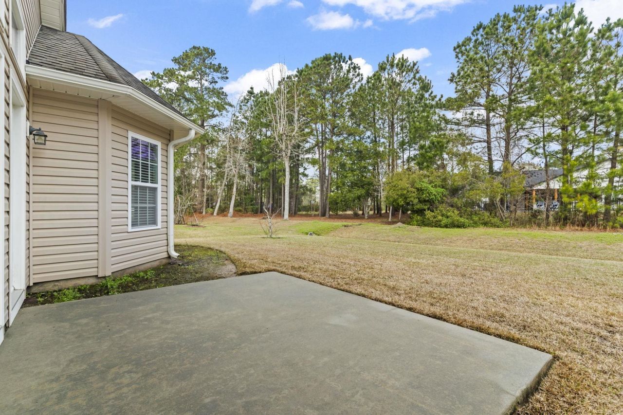 350 Southern Breezes Circle Photo 31