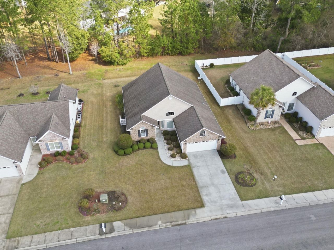 350 Southern Breezes Circle Photo 33