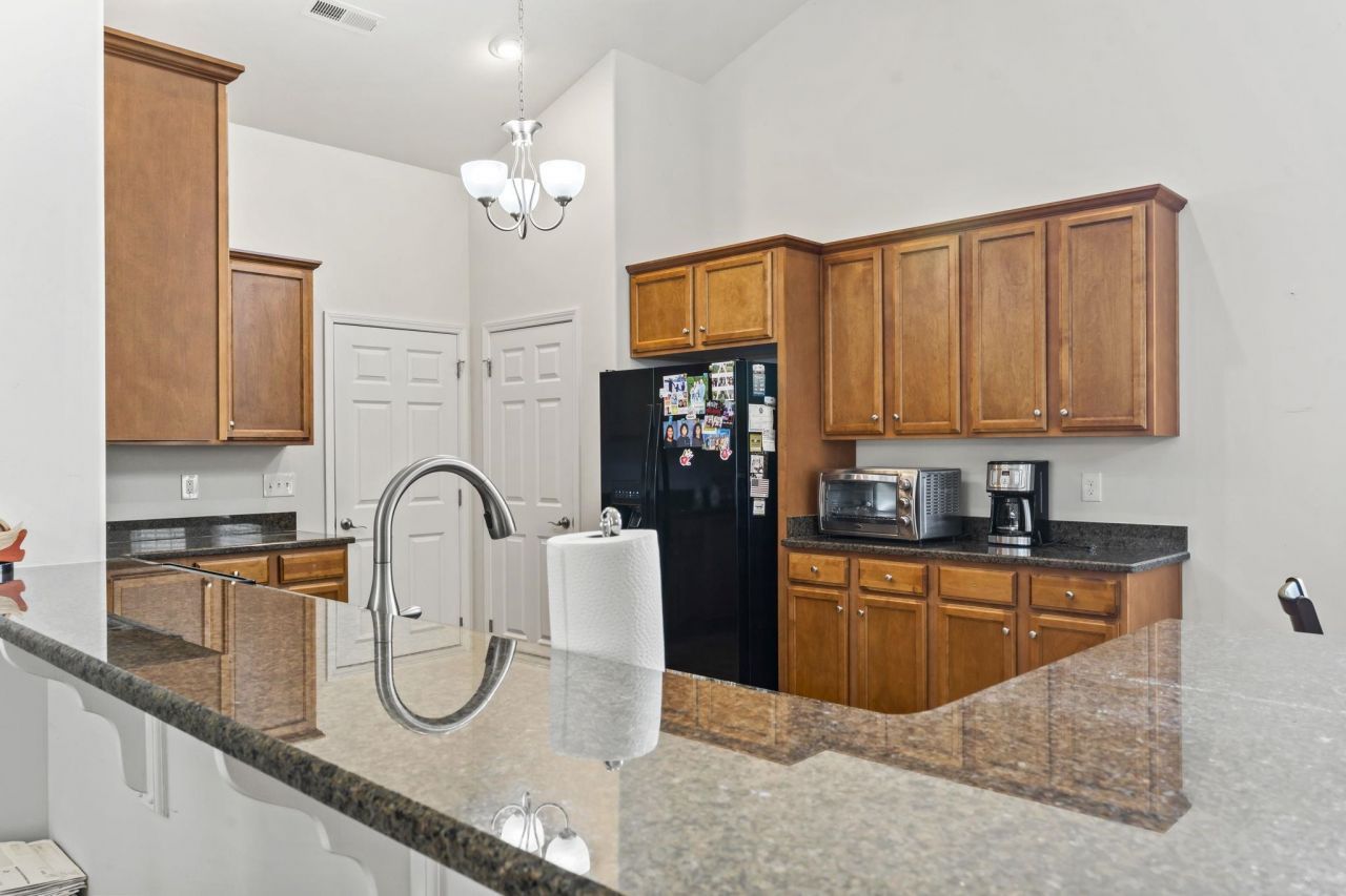 350 Southern Breezes Circle Photo 7