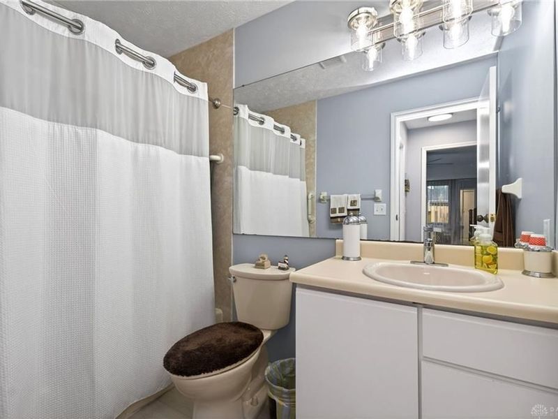 450 Jamestown Circle, Washington Township, OH 45458 Photo 20