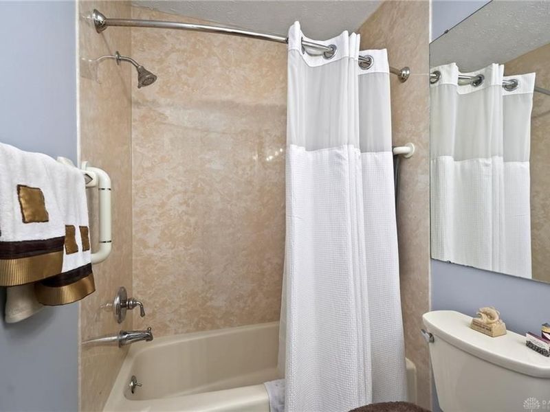 450 Jamestown Circle, Washington Township, OH 45458 Photo 21