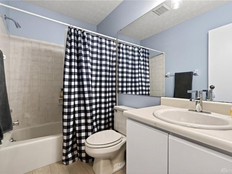 450 Jamestown Circle, Washington Township, OH 45458 Photo 26