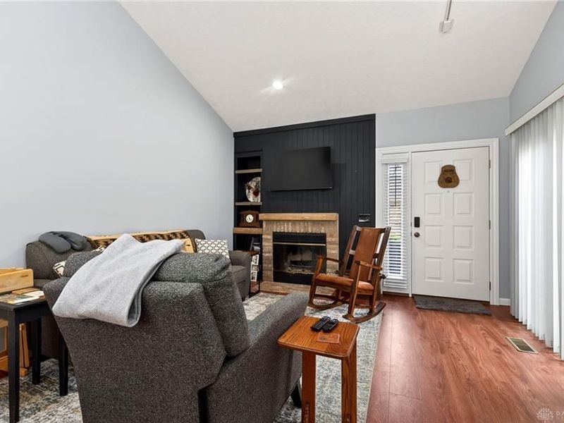 450 Jamestown Circle, Washington Township, OH 45458 Photo 8