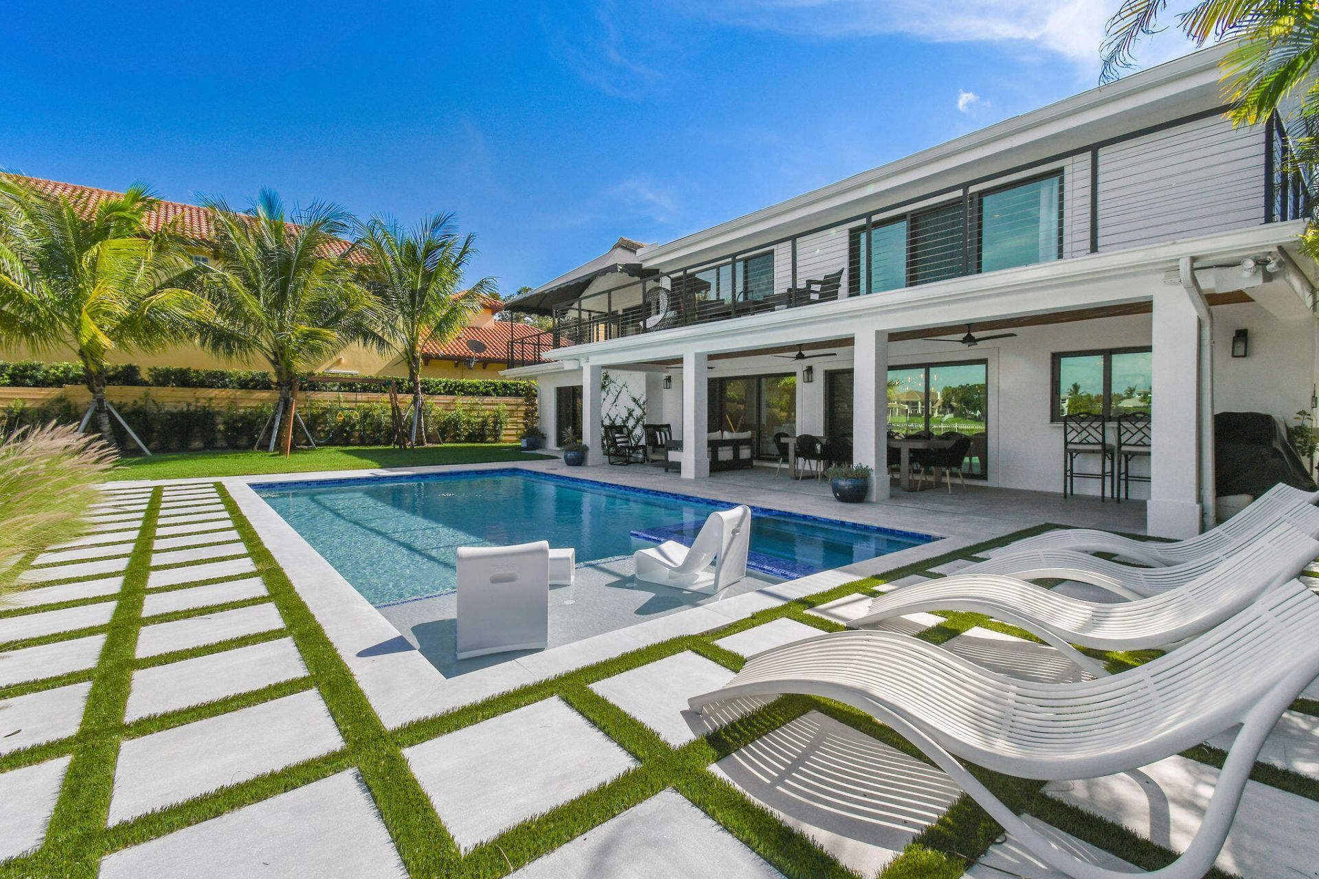 12880 S Shore Drive, Palm Beach Gardens, FL 33410 Photo