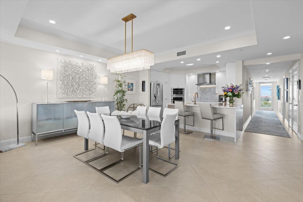 1660 Summerhouse Lane, Unit 402, Sarasota, FL 34242 Photo