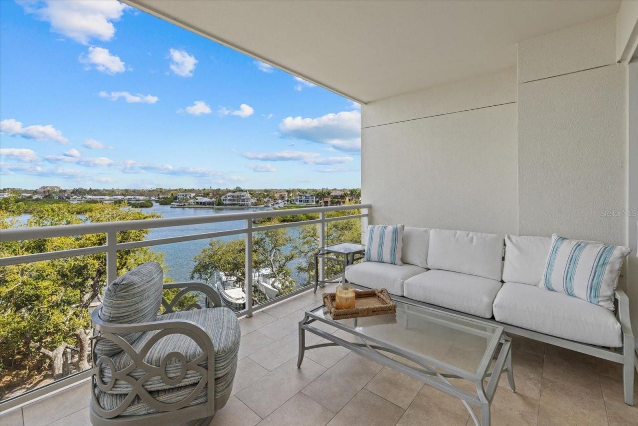 1660 Summerhouse Lane, Unit 402, Sarasota, FL 34242 Photo