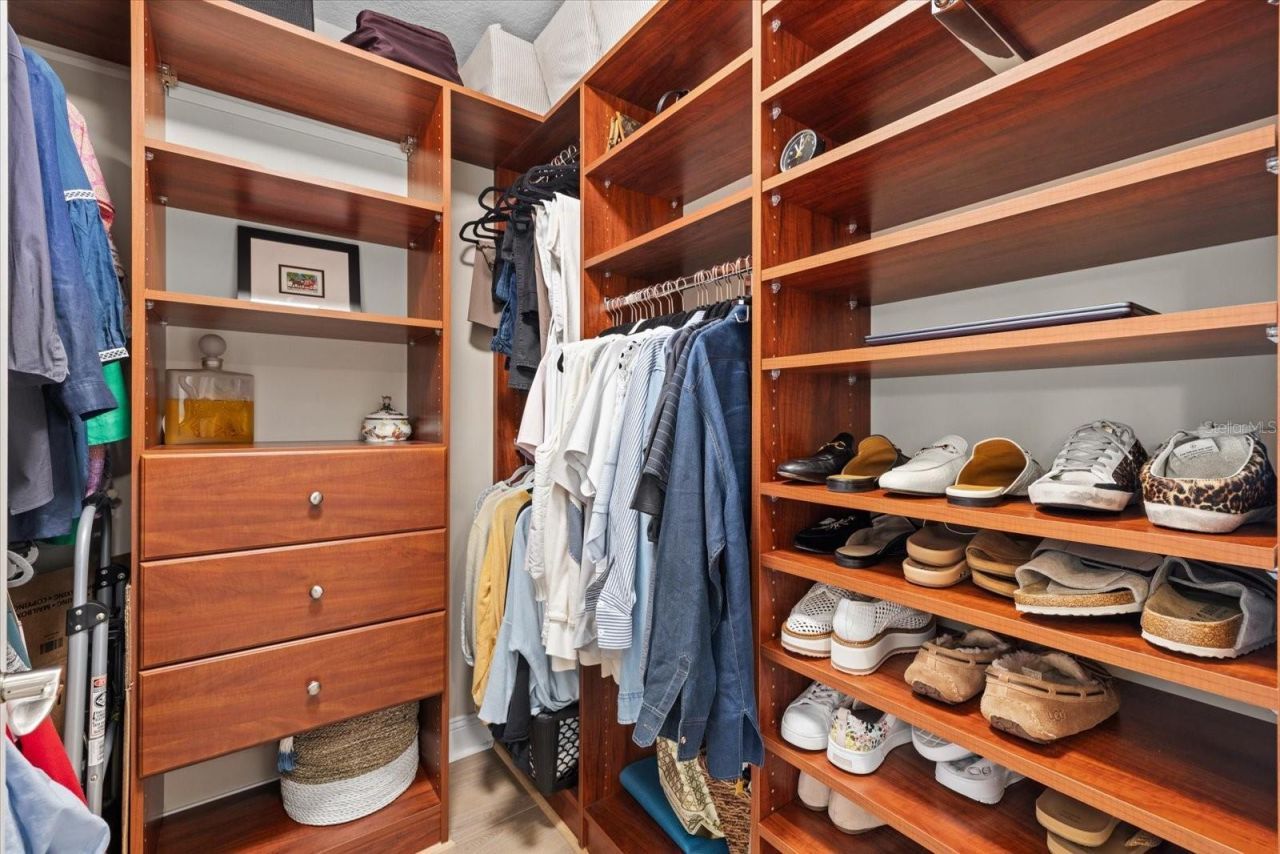 1660 Summerhouse Lane, Unit 402, Sarasota, FL 34242 Photo