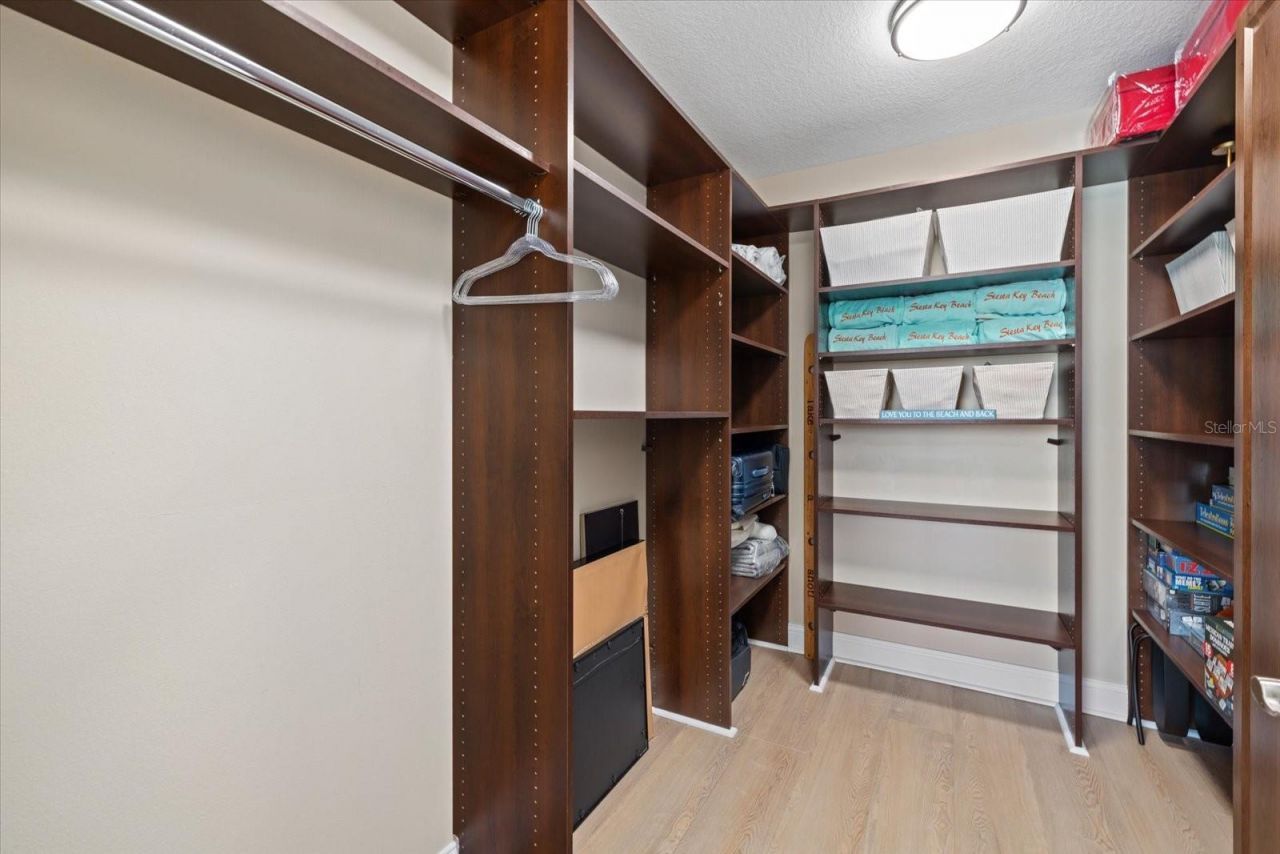 1660 Summerhouse Lane, Unit 402, Sarasota, FL 34242 Photo