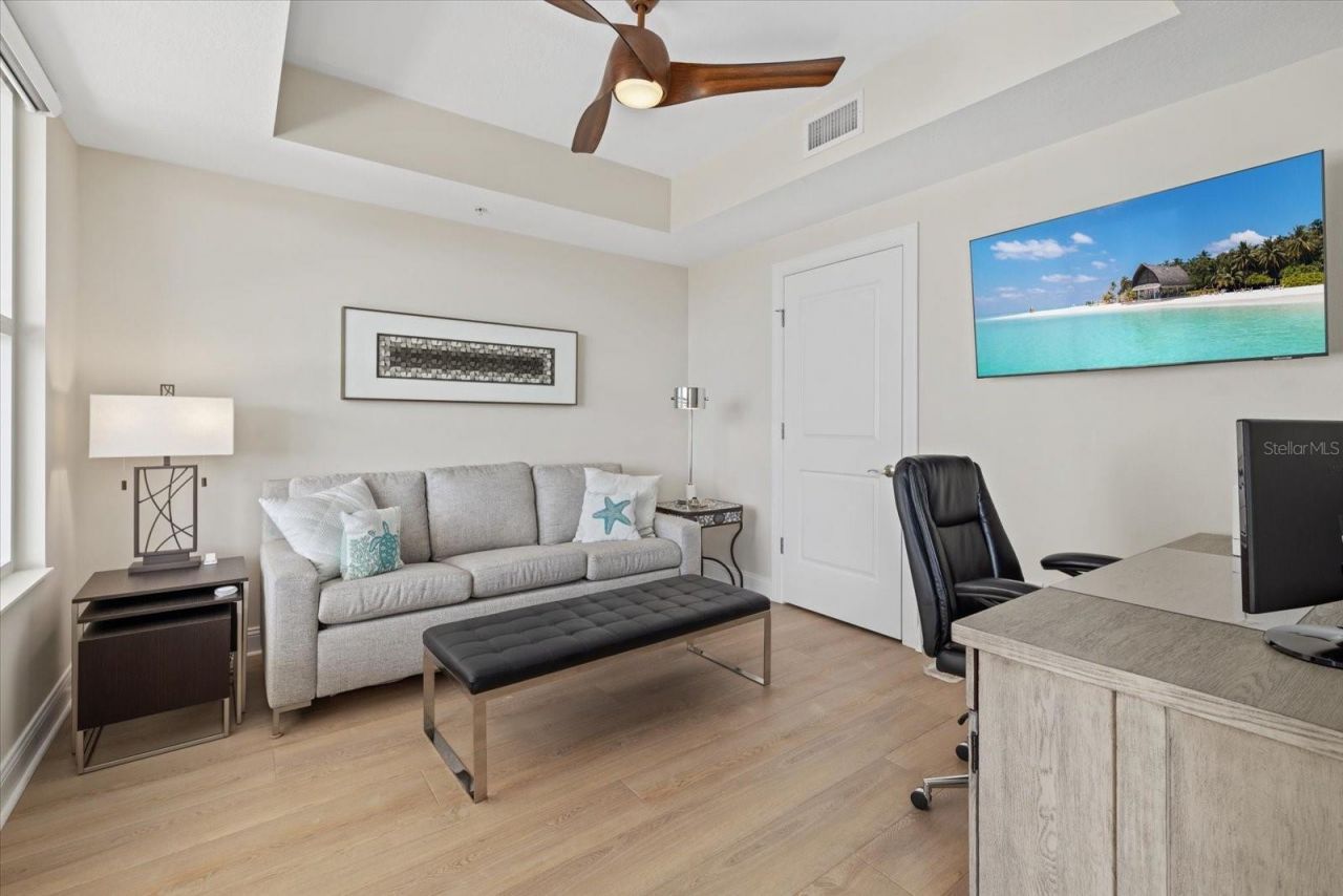 1660 Summerhouse Lane, Unit 402, Sarasota, FL 34242 Photo