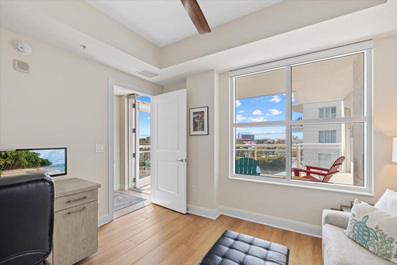 1660 Summerhouse Lane, Unit 402, Sarasota, FL 34242 Photo