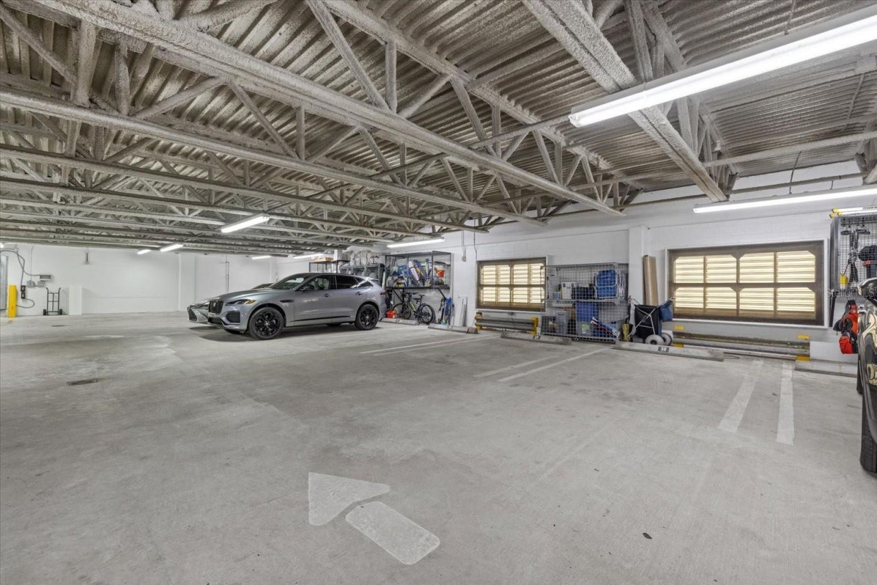 1660 Summerhouse Lane, Unit 402, Sarasota, FL 34242 Photo