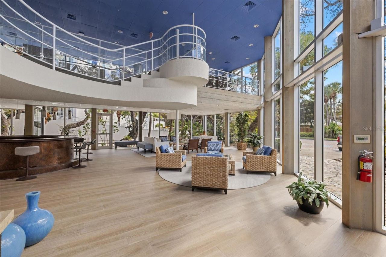 1660 Summerhouse Lane, Unit 402, Sarasota, FL 34242 Photo