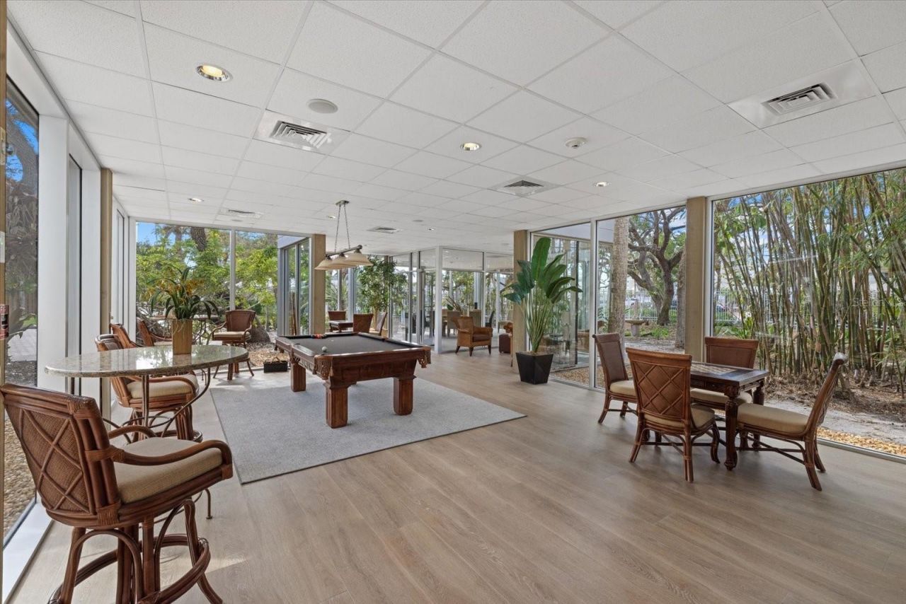 1660 Summerhouse Lane, Unit 402, Sarasota, FL 34242 Photo