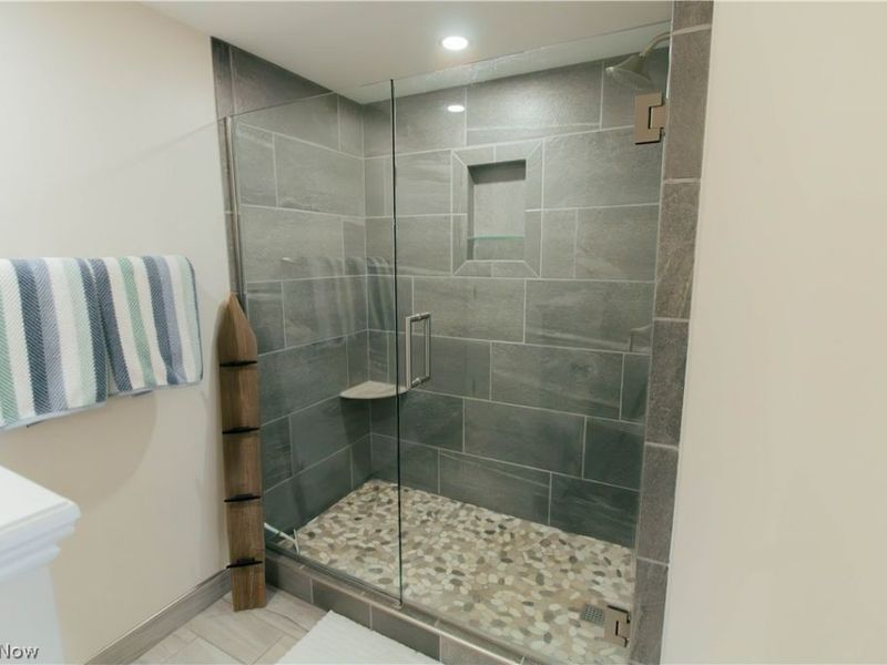 30 Marina Point Drive, Sandusky, OH 44870 Photo 17