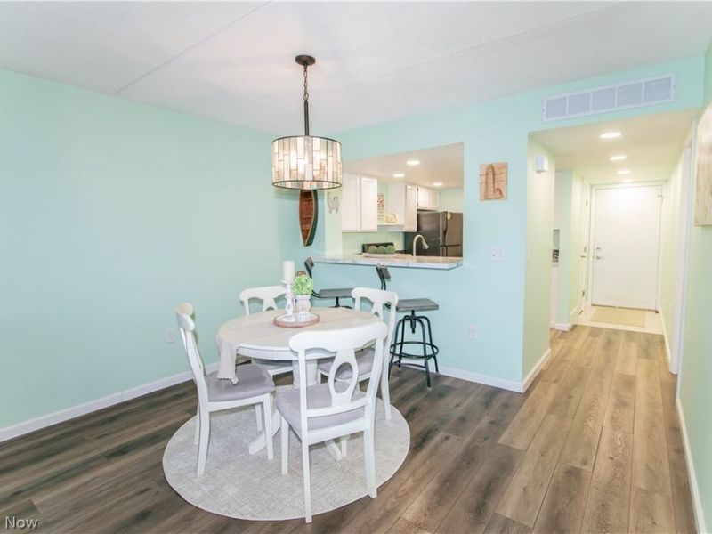 30 Marina Point Drive, Sandusky, OH 44870 Photo 6