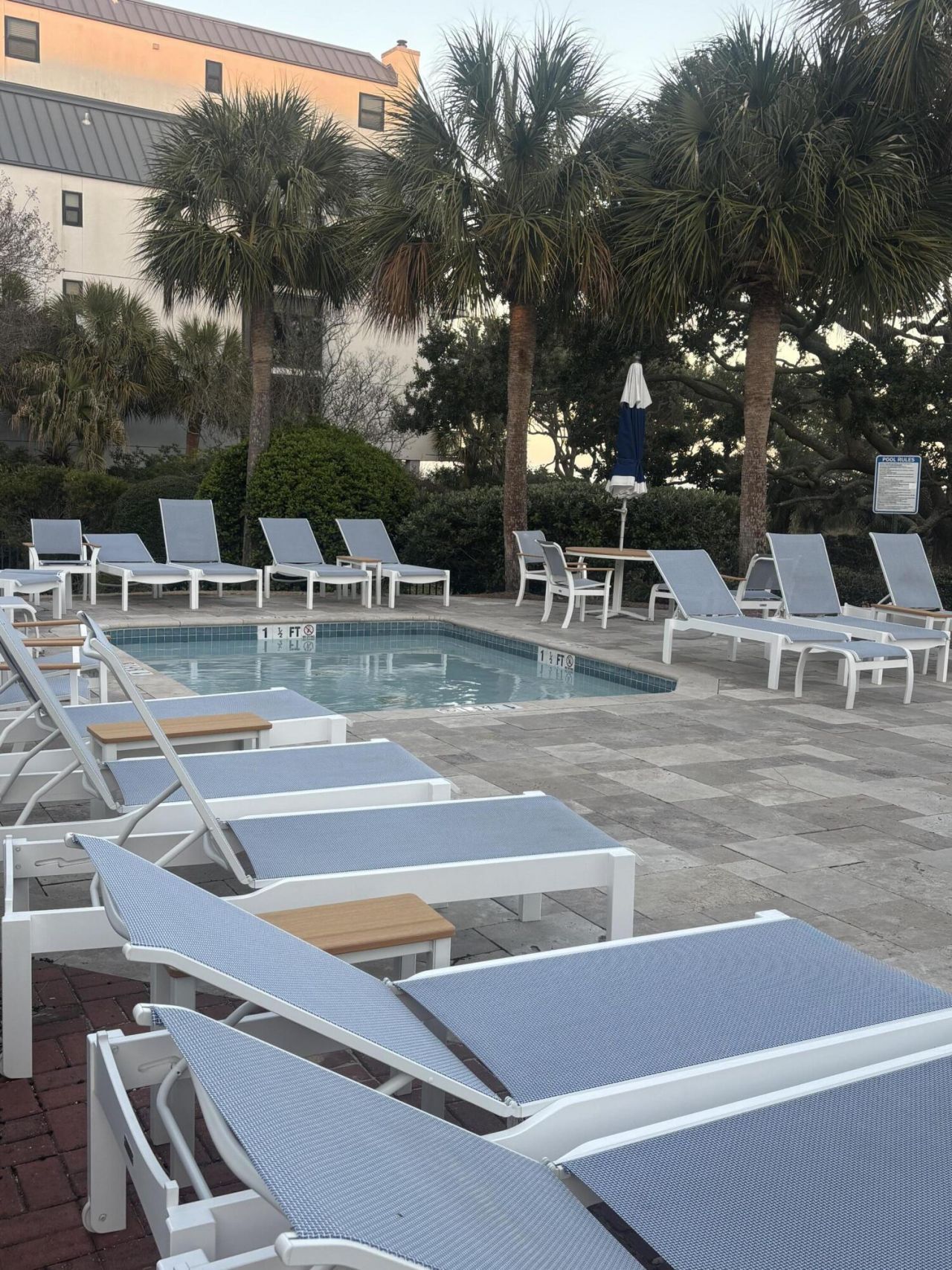 7600 Palmetto Drive Photo 4