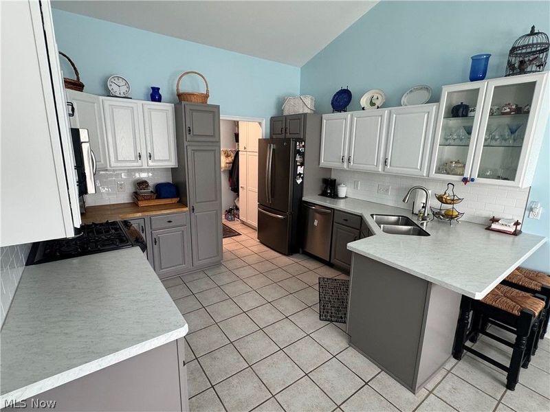 1556 Pimlico Drive, Unit 15, Youngstown, OH 44515 Photo 7