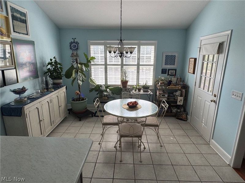 1556 Pimlico Drive, Unit 15, Youngstown, OH 44515 Photo 9