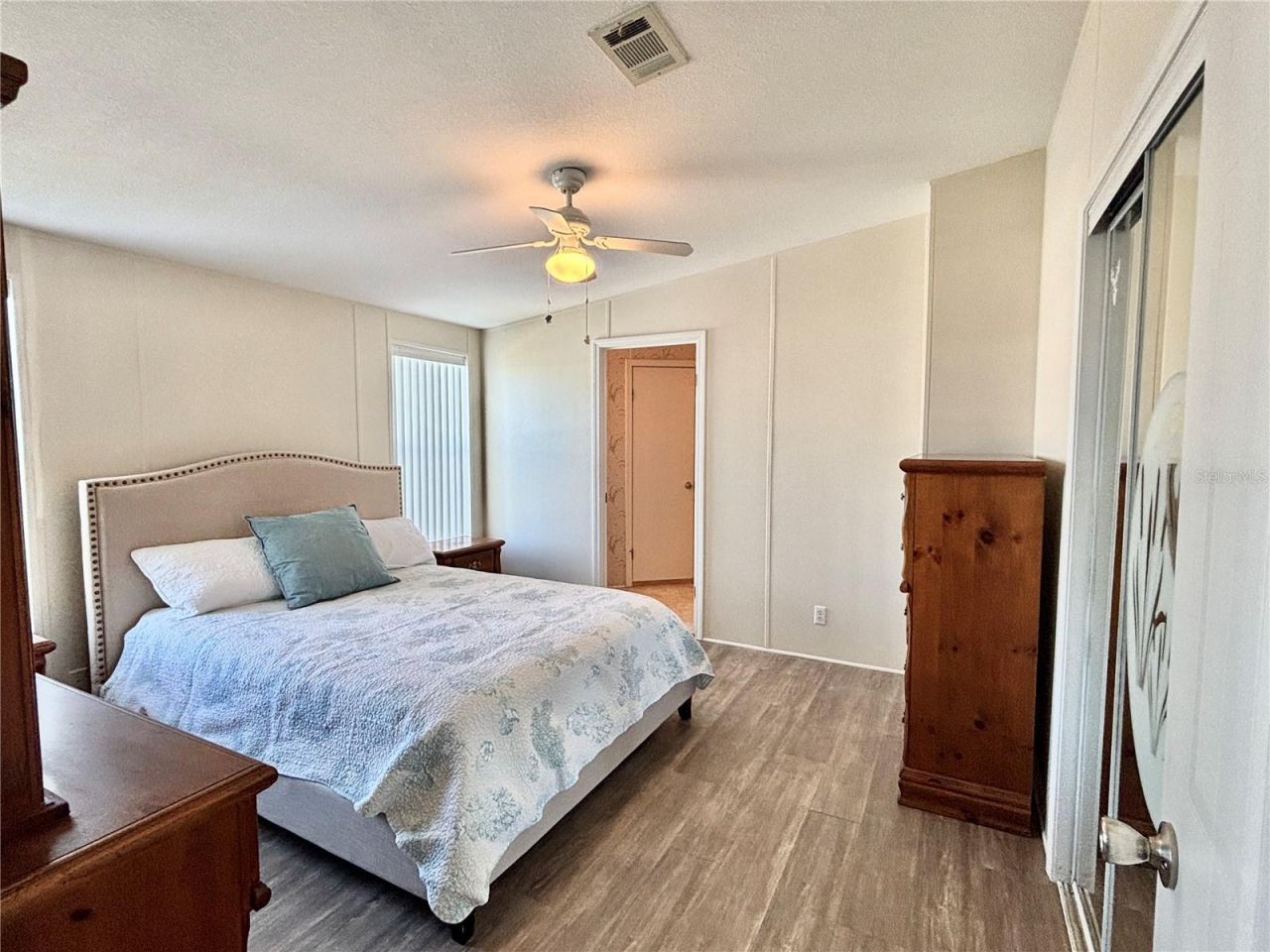 136 Americana Court Ne, Unit 230, Saint Petersburg, FL 33702 Photo