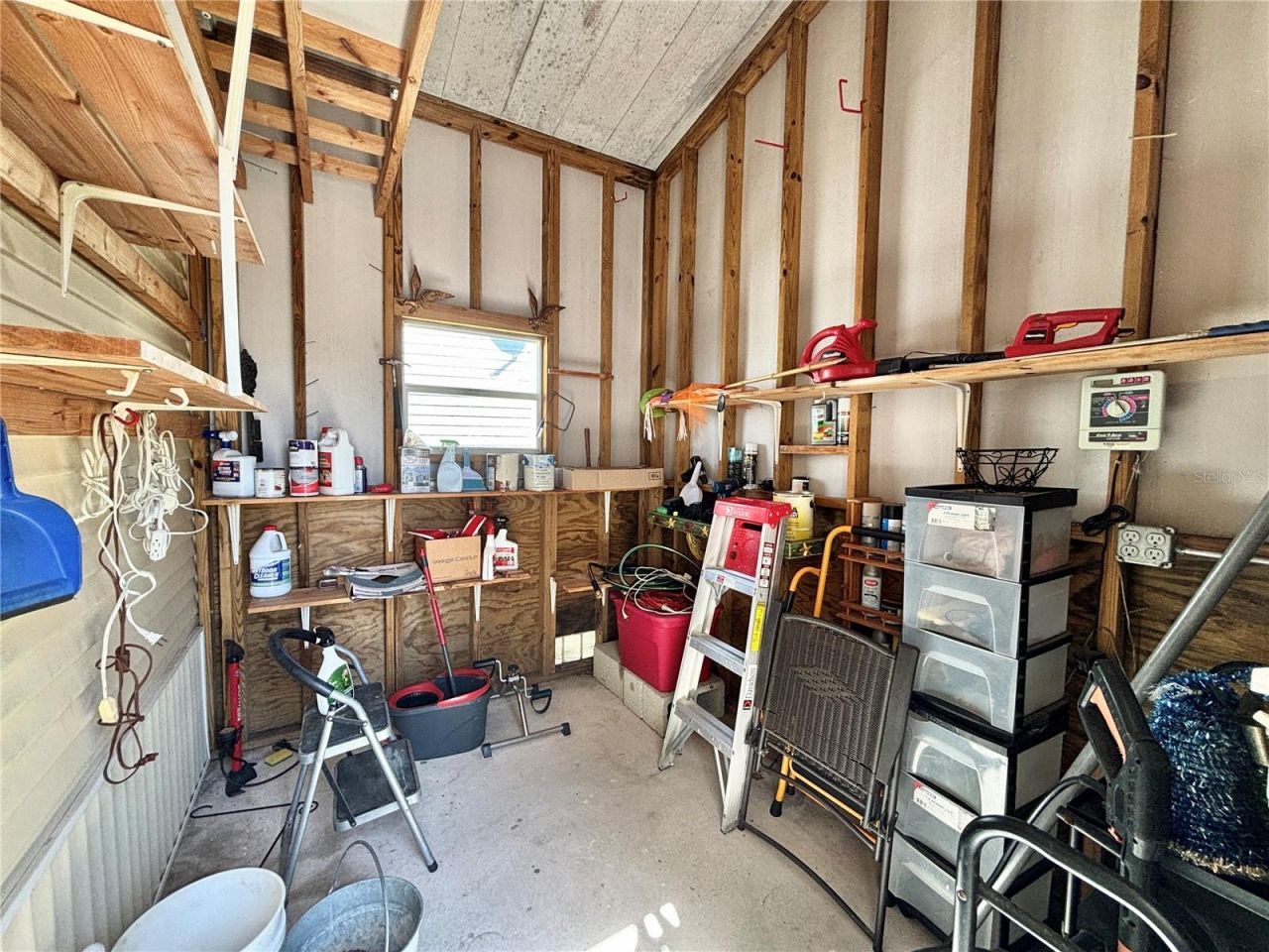 136 Americana Court Ne, Unit 230, Saint Petersburg, FL 33702 Photo