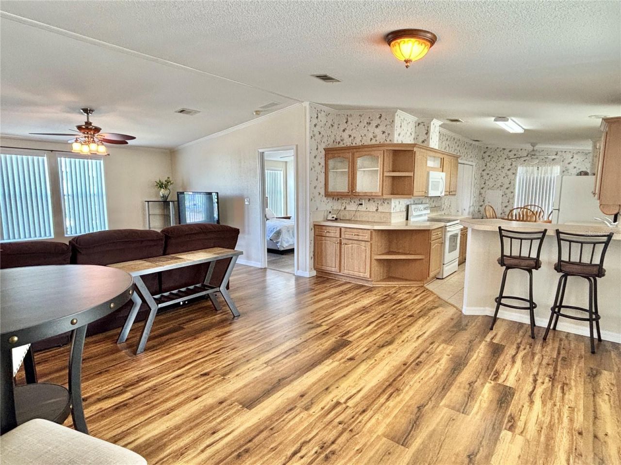 136 Americana Court Ne, Unit 230, Saint Petersburg, FL 33702 Photo